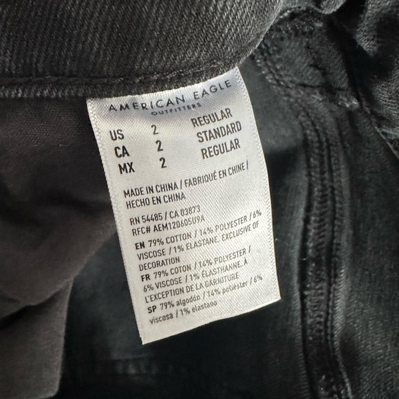 American Eagle Mom Jeans - Picture 3 of 4
